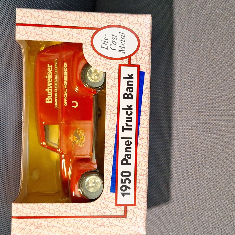 1950 Budweiser Chevrolet Panel Truck Die-cast 1/25 Scale Metal Bank